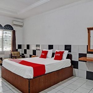 Oyo 92579 Hotel Mutiara